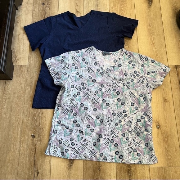 2 medical scrub tops, XL, blue animal print Jockey, white print Serene Uniforms - Picture 3 of 10
